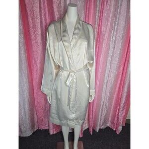 The Lingerie Collection Vintage Cream Satin Romantic Classic Robe Size Large